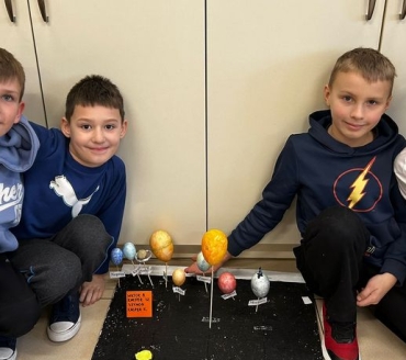 TAJEMNICE UKŁADU SŁONECZNEGO